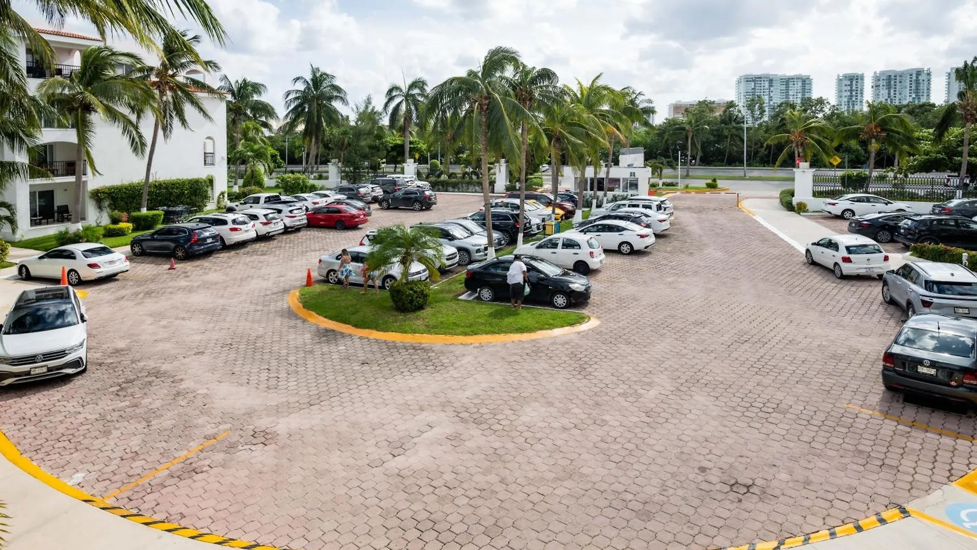 Villa Oceanfront In Hotel Complex Cancún