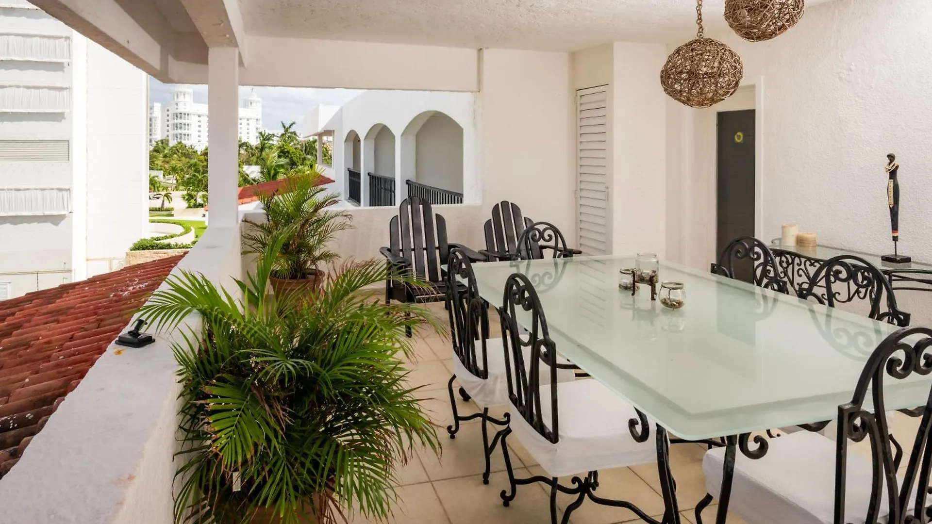 Villa Oceanfront In Hotel Complex Cancun Mexico