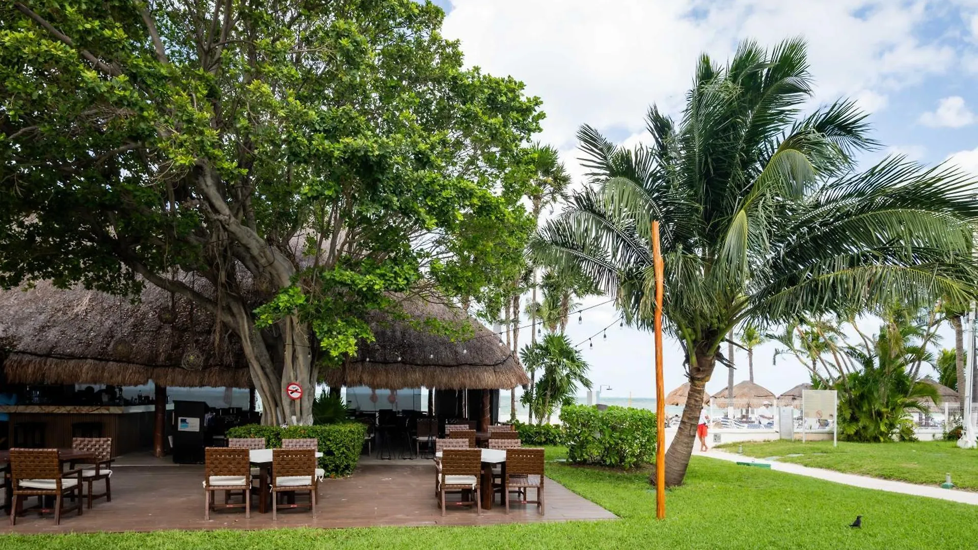 Villa Oceanfront In Hotel Complex Cancun Aparthotel