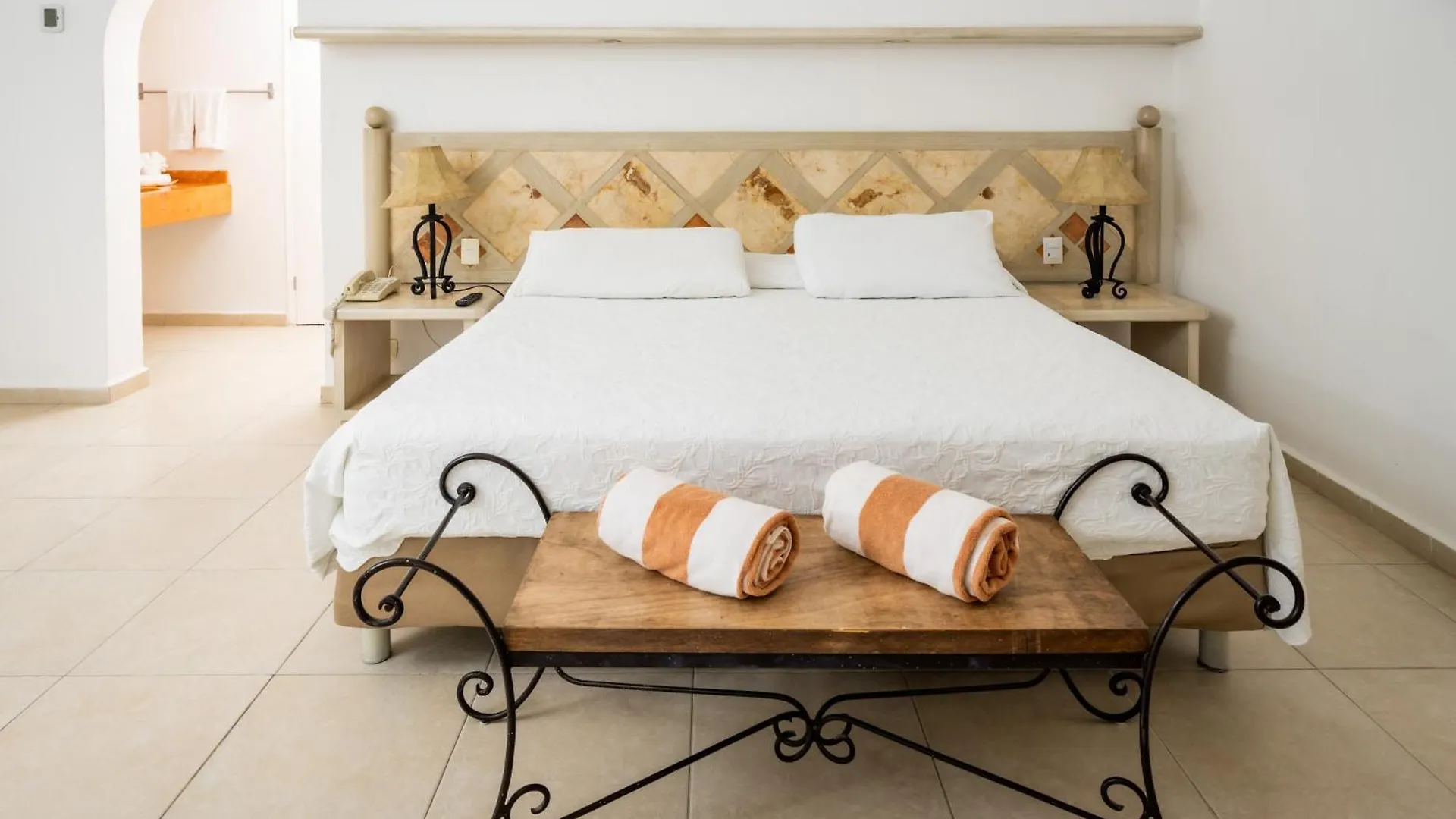 Villa Oceanfront In Hotel Complex Cancun