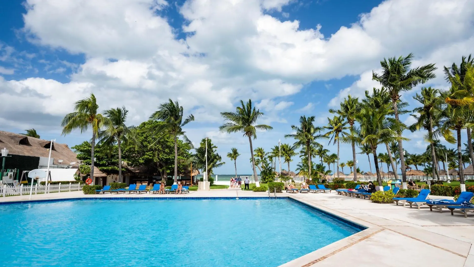 Villa Oceanfront In Hotel Complex Cancun Aparthotel