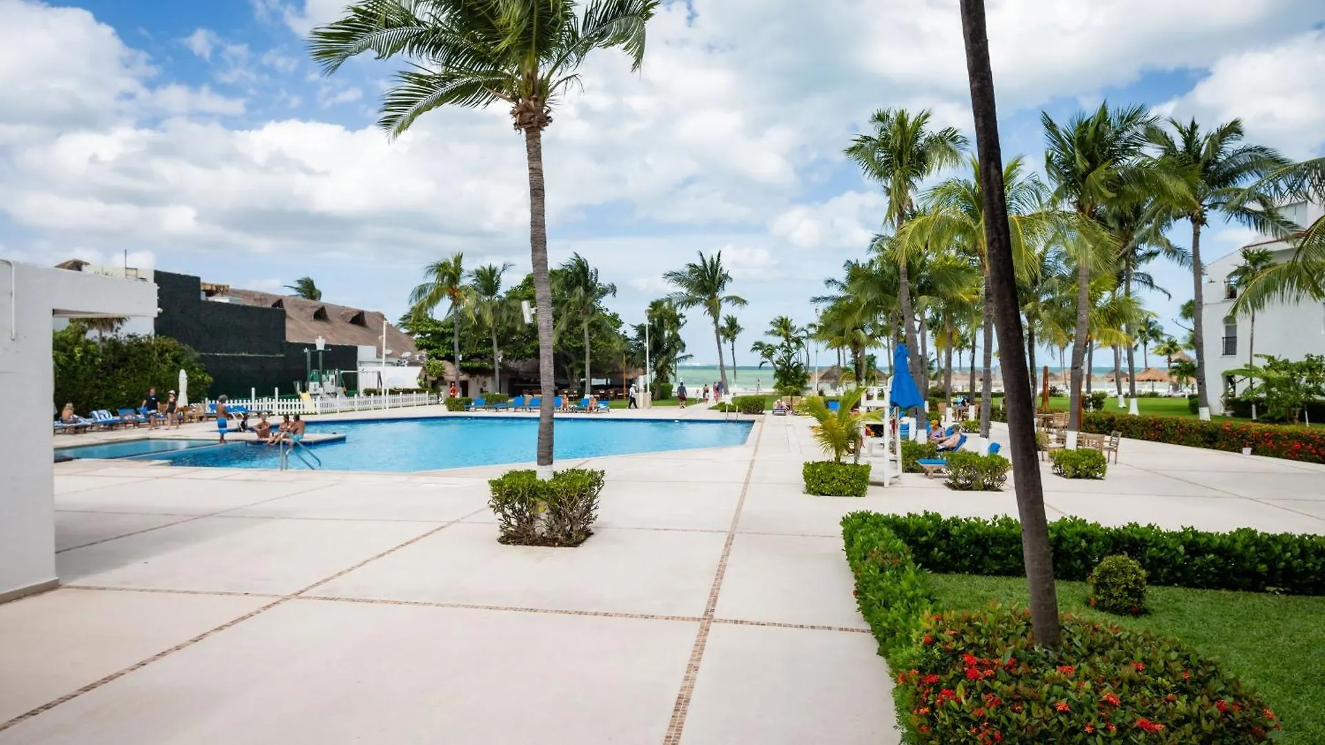 Villa Oceanfront In Hotel Complex Cancun